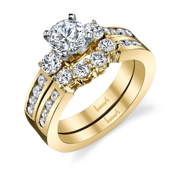 Husar's House of Fine Diamonds. 14Kt Yellow Gold Curved