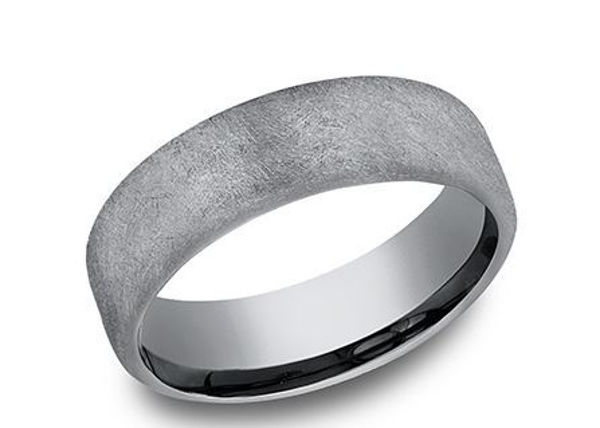 6.5mm wide Tantalum Bnad with a Swirled Textured Finish.