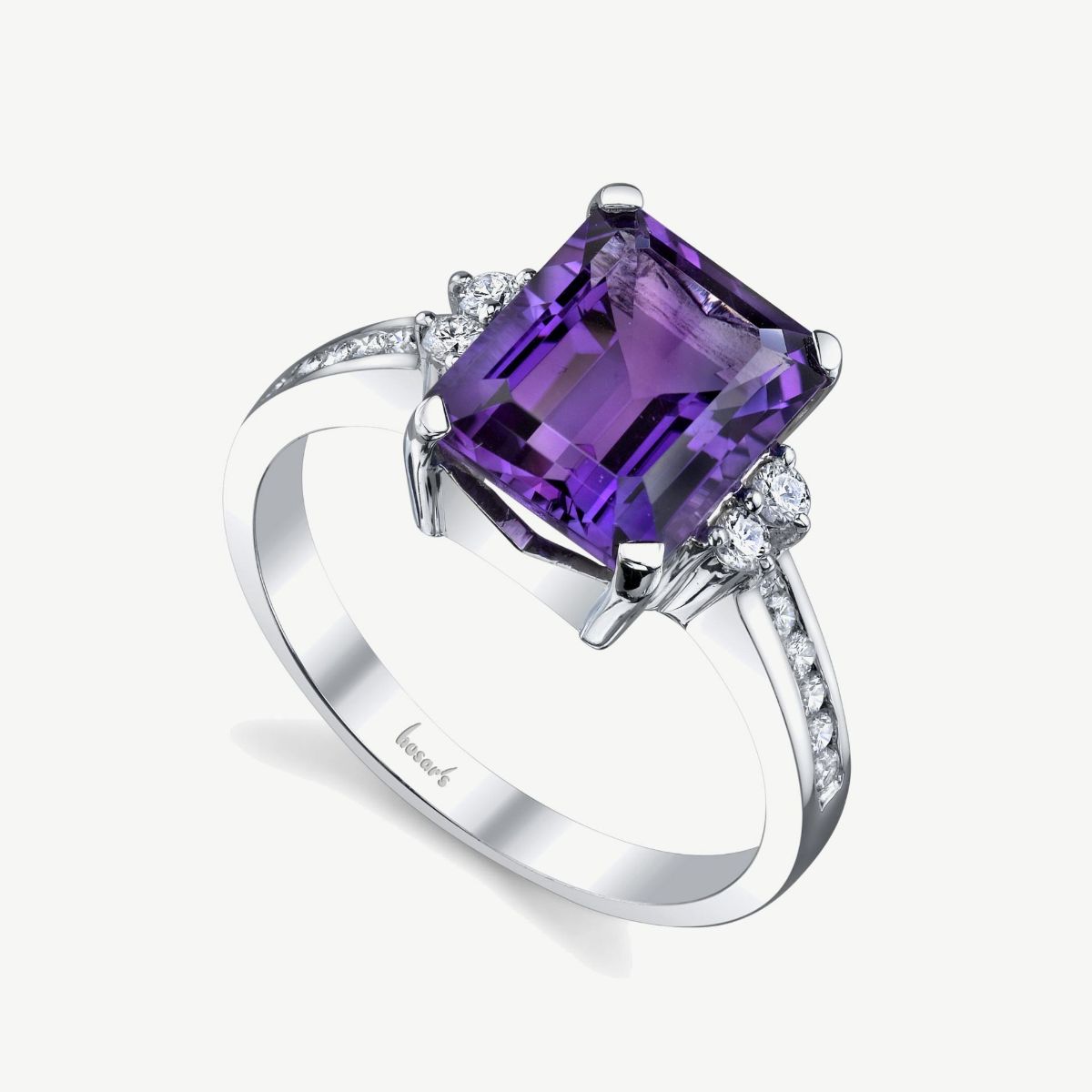 Picture of 14kt White gold Amethyst and Diamond ring